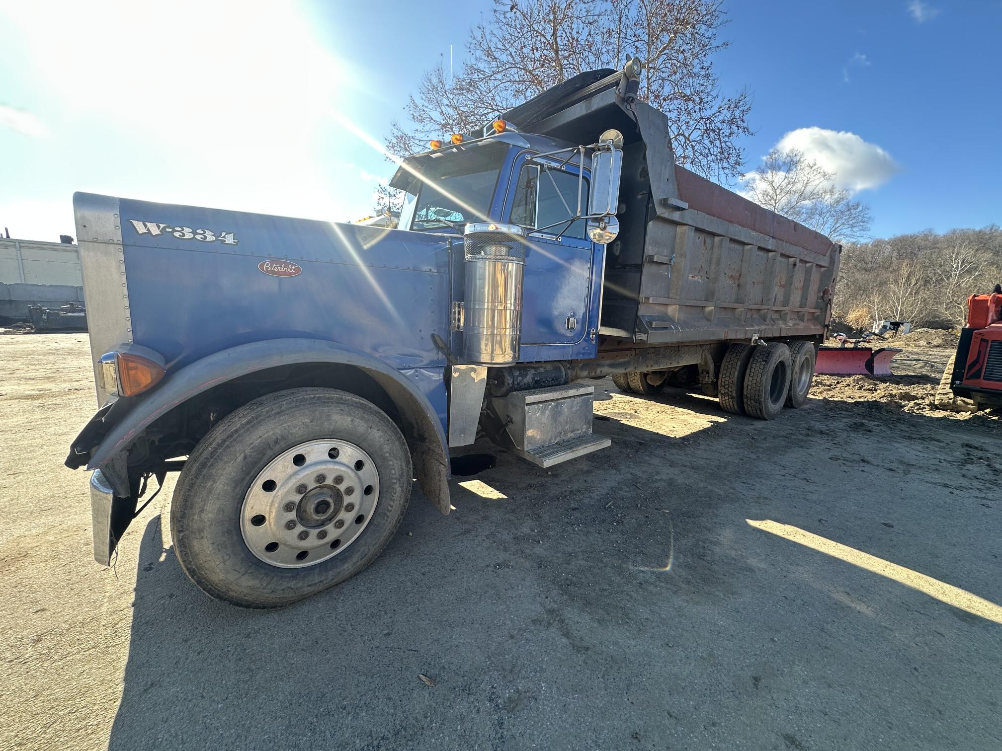 1992 PETERBILT 579 - view 7 of 44