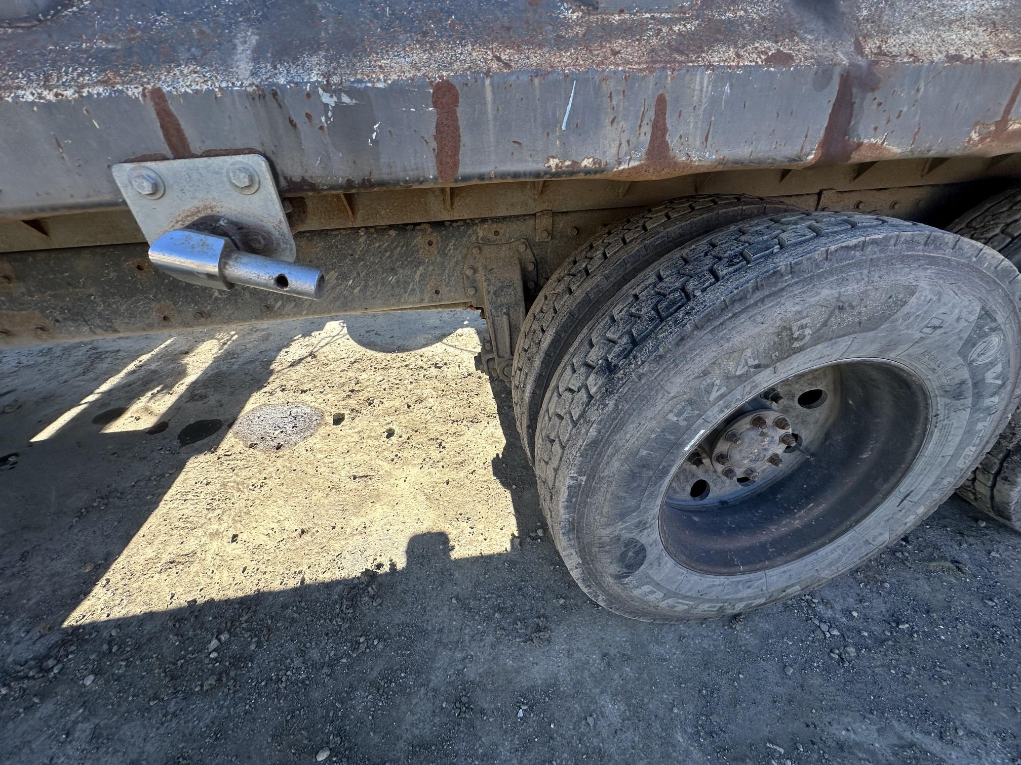 1992 PETERBILT 579 - view 19 of 44