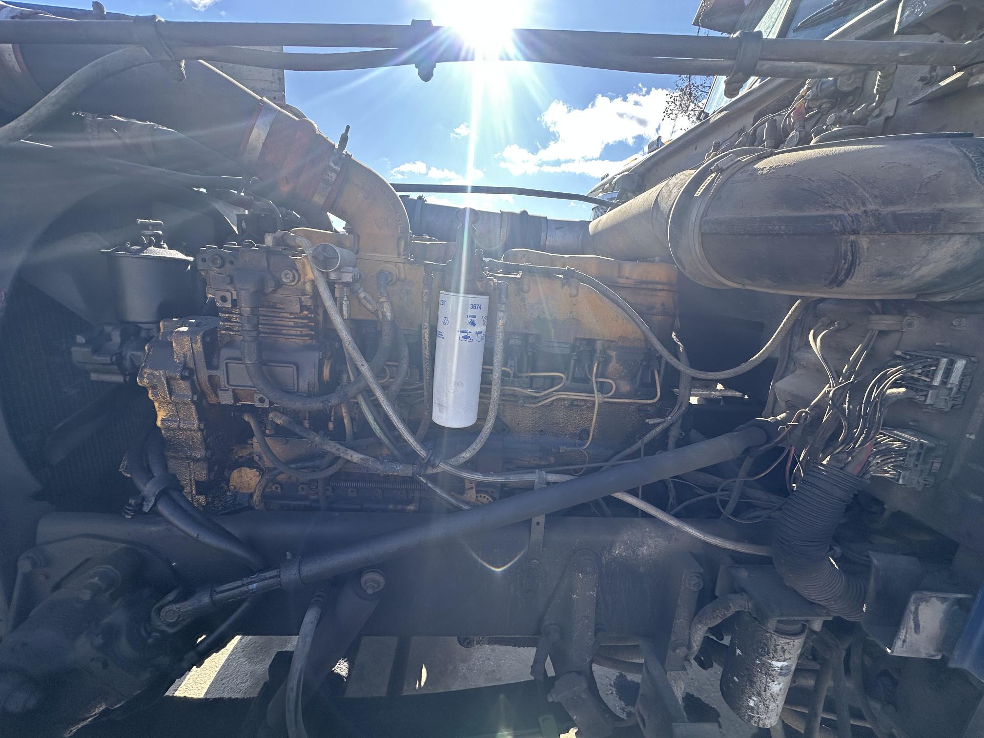 1992 PETERBILT 579 - Image 43