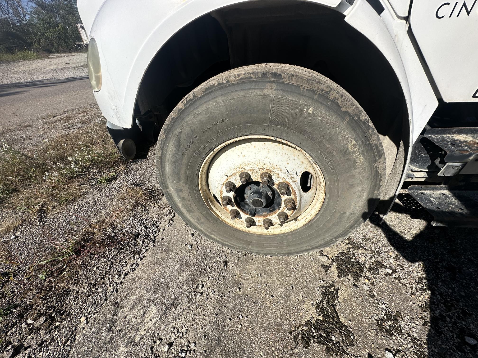 2007 FREIGHTLINER M2 106 - view 9 of 34