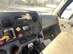 2007 FREIGHTLINER M2 106 - Image 28