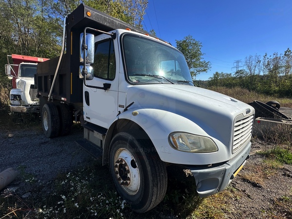 2007 FREIGHTLINER M2 106