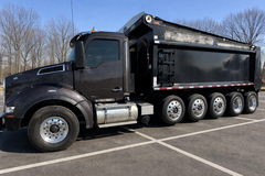 2021 KENWORTH T880 - Image 2