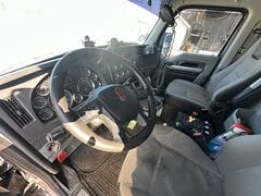 2021 KENWORTH T880 - Image 31