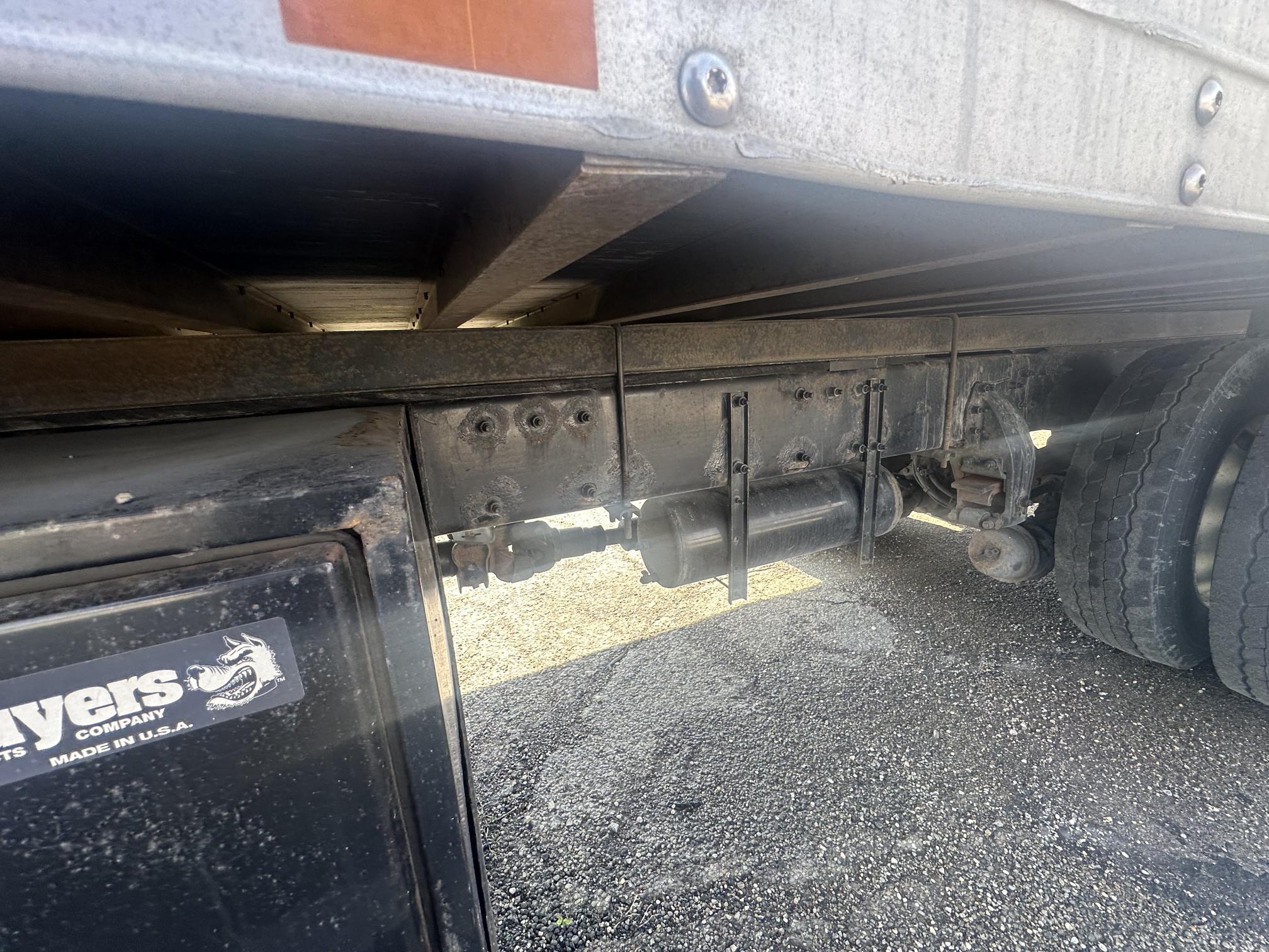 2014 PETERBILT 337 - view 16 of 42