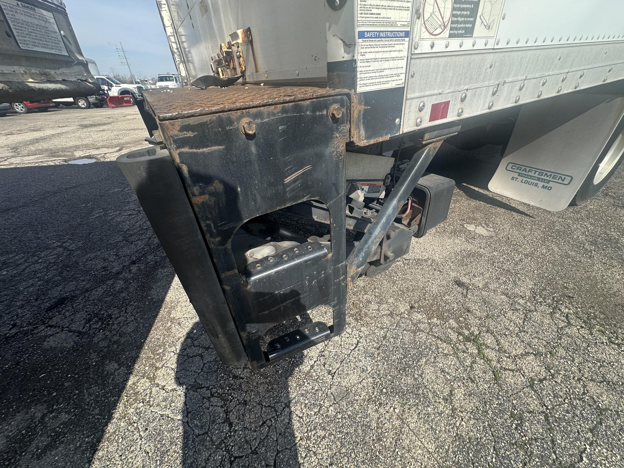 2014 PETERBILT 337 - Image 21