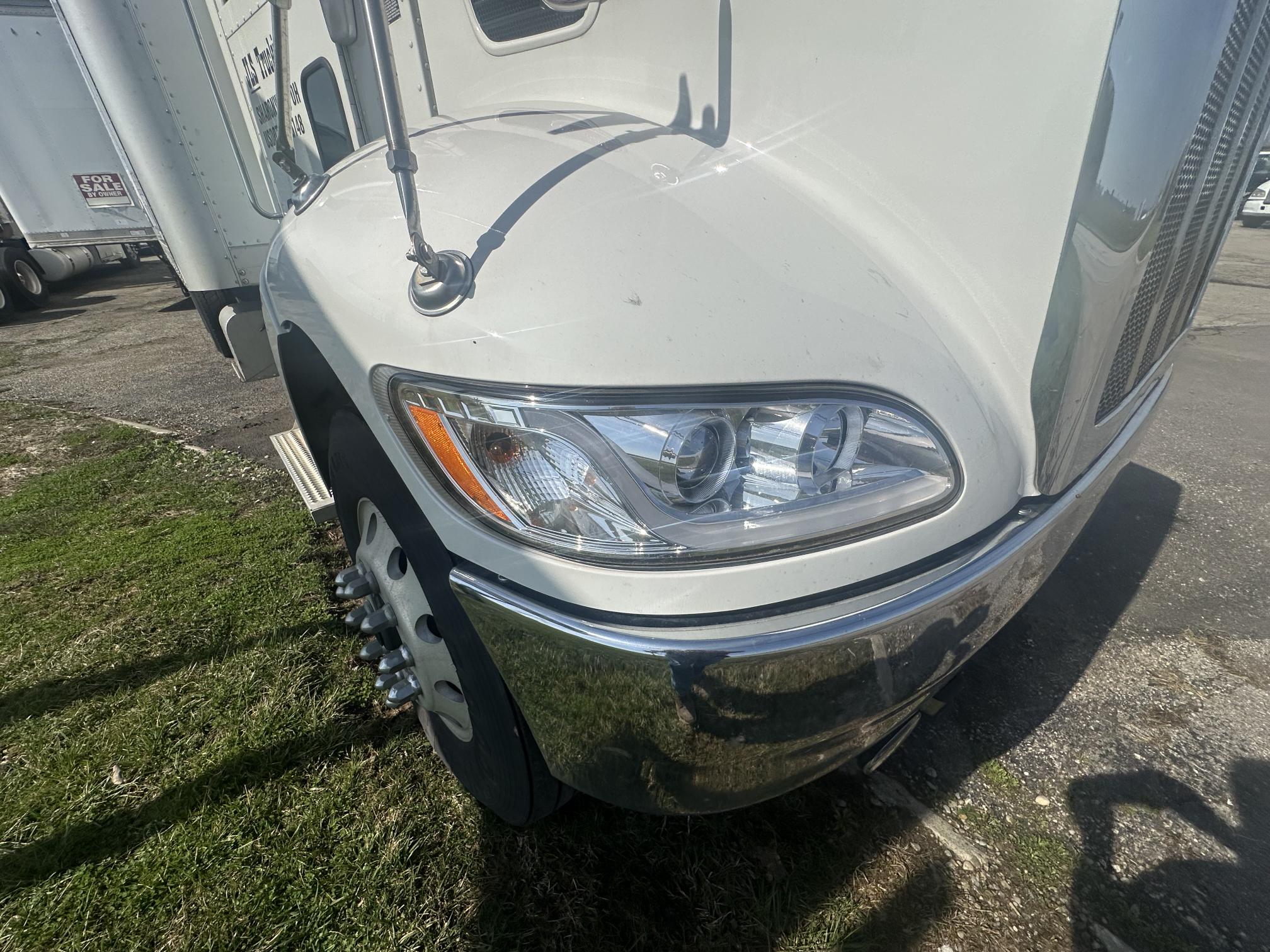 2014 PETERBILT 337 - Image 28