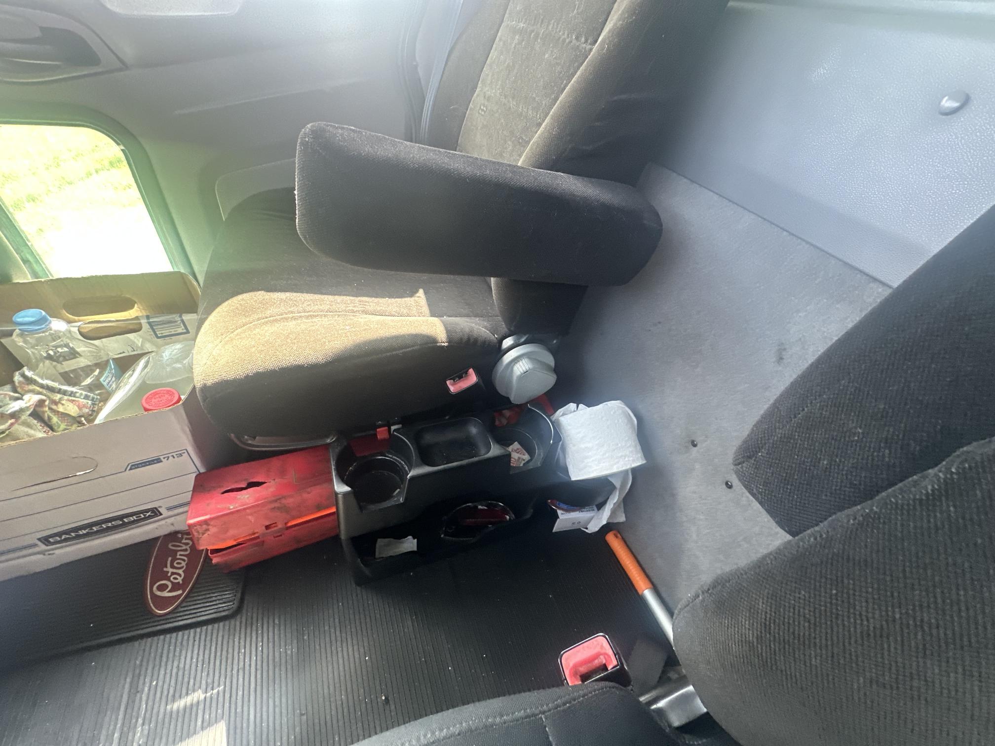 2014 PETERBILT 337 - Image 36