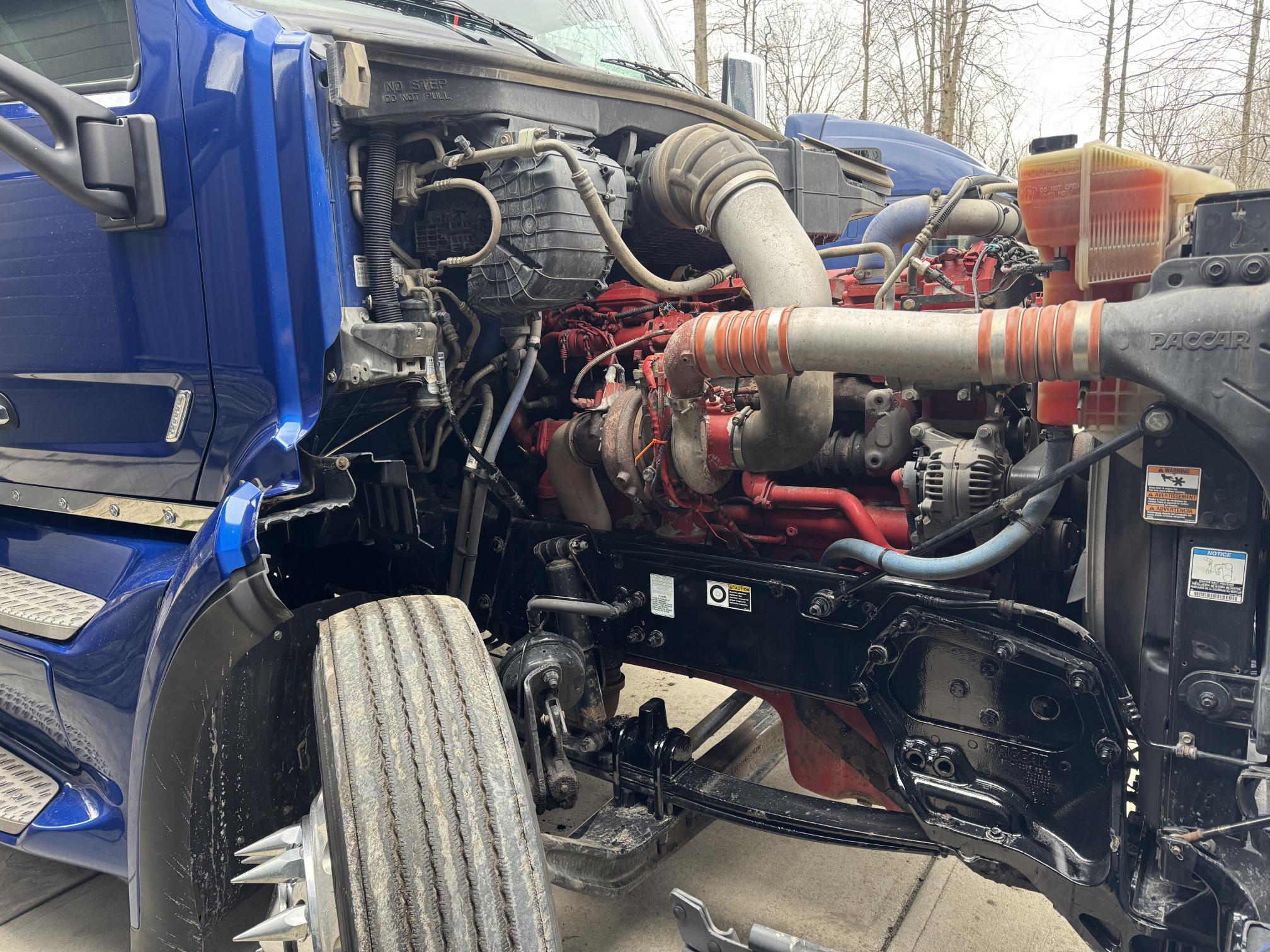 2017 PETERBILT 579 - Image 6