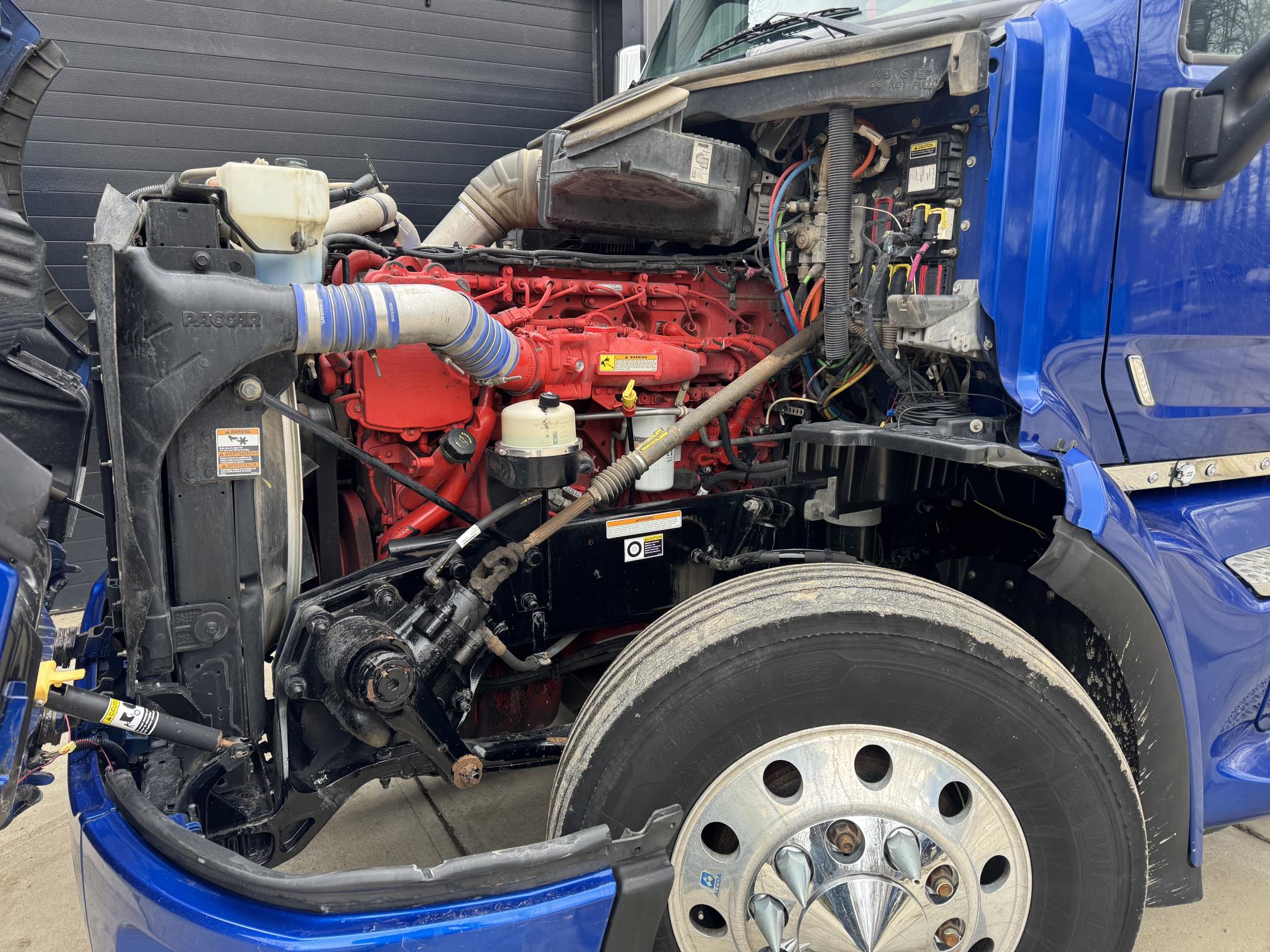 2017 PETERBILT 579 - Image 7