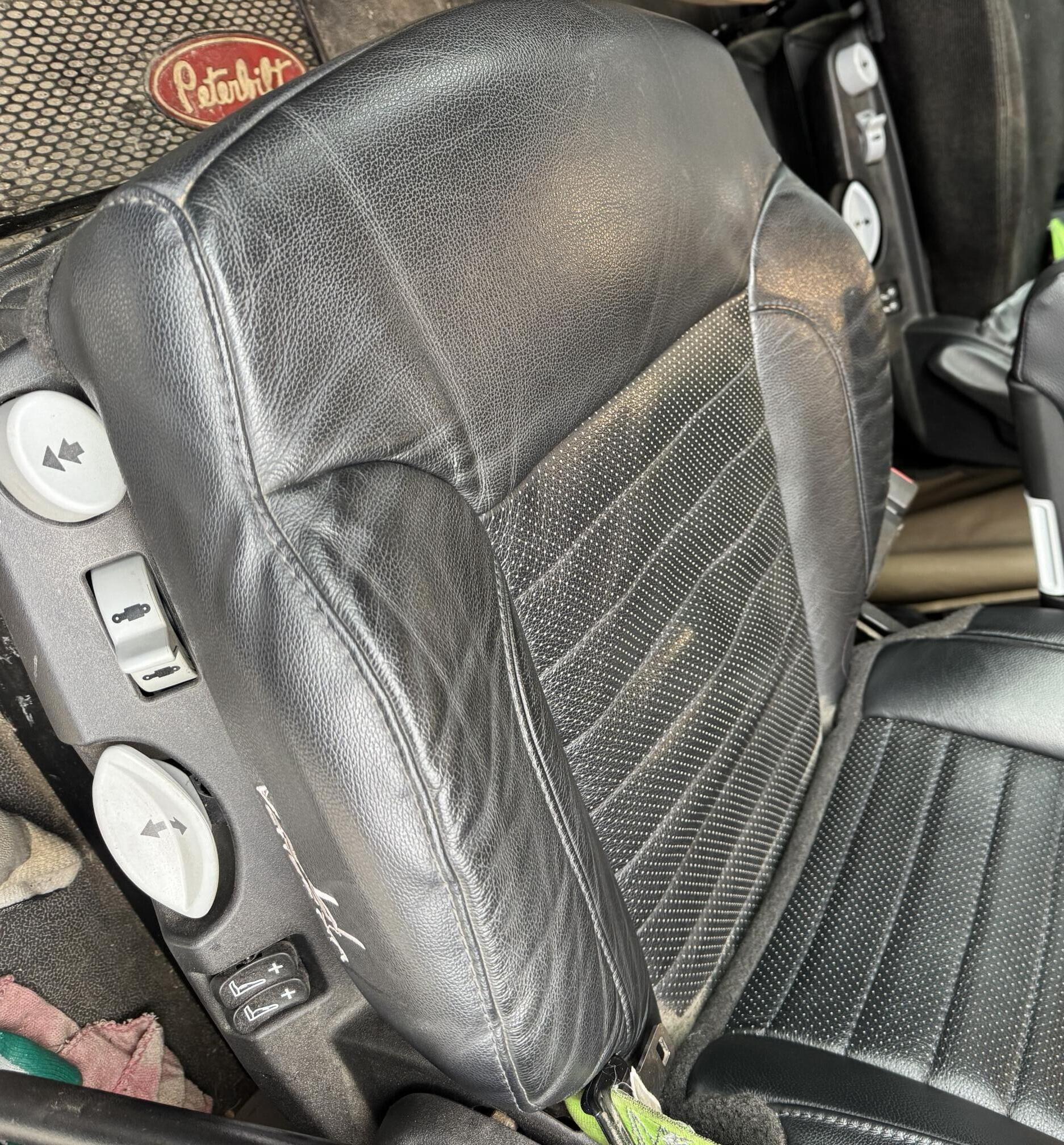 2017 PETERBILT 579 - Image 14