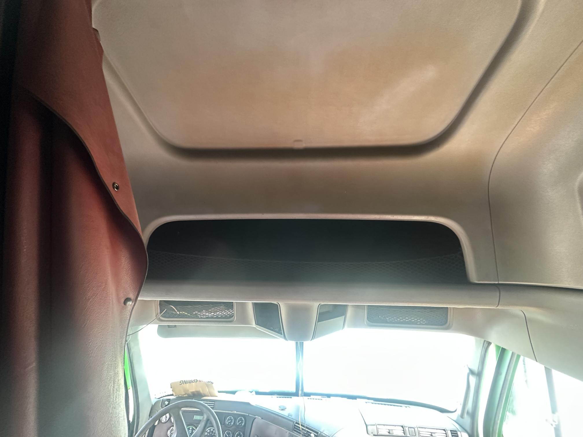 2006 FREIGHTLINER Cascadia - Image 37