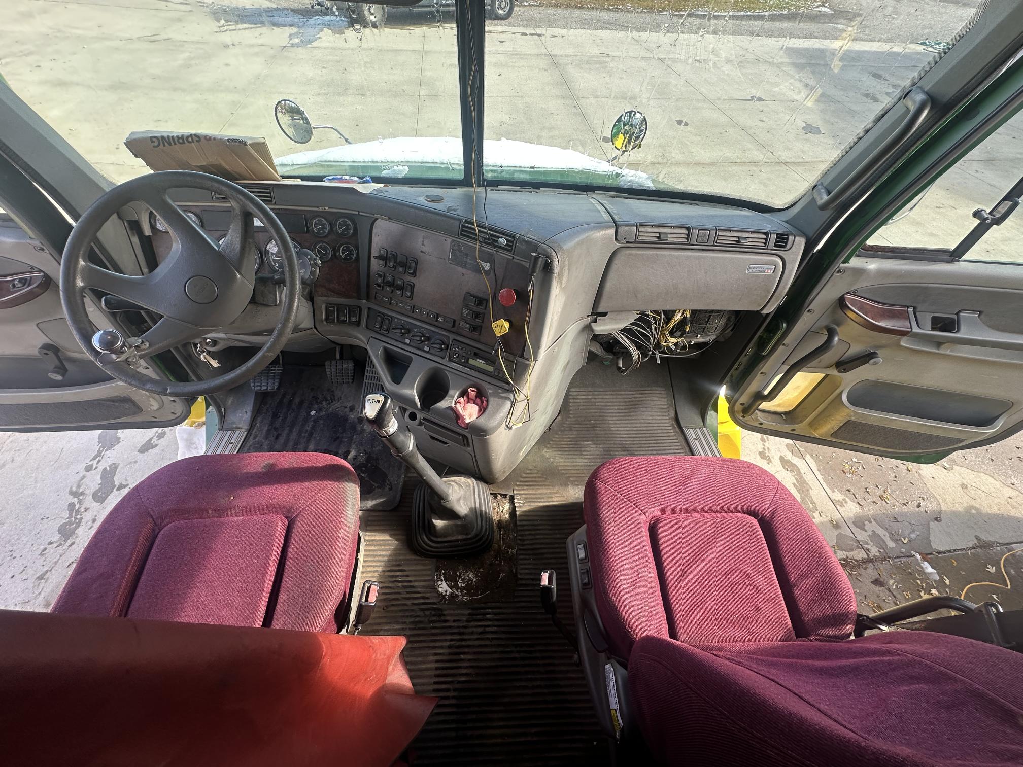 2006 FREIGHTLINER Cascadia - Image 38