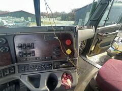 2006 FREIGHTLINER Cascadia - Image 40