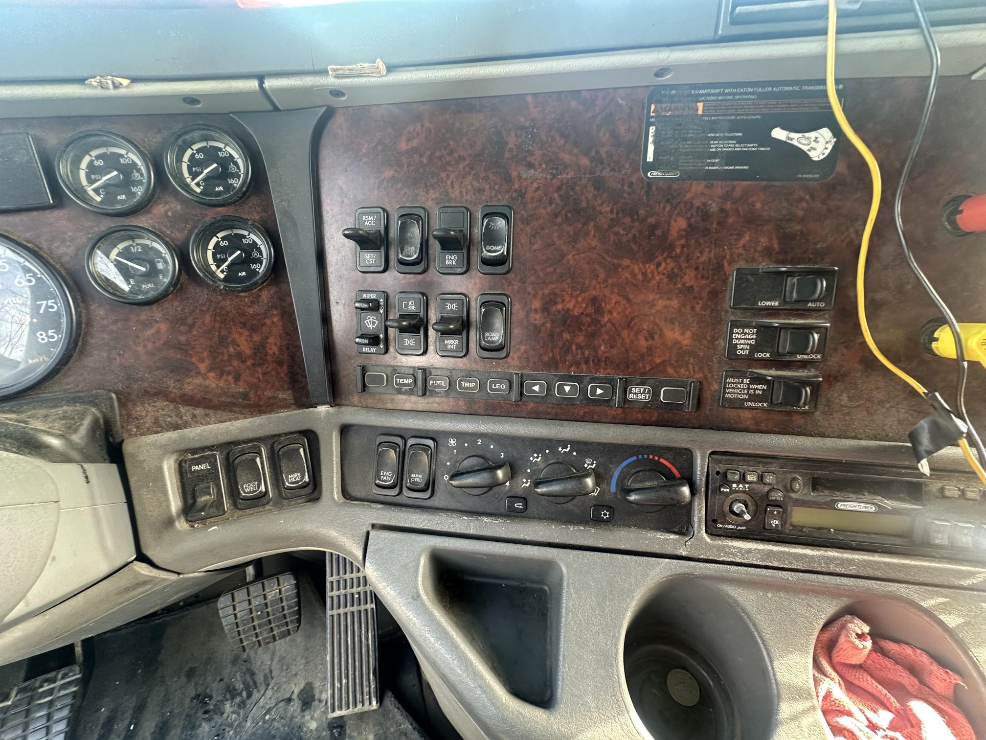 2006 FREIGHTLINER Cascadia - Image 42