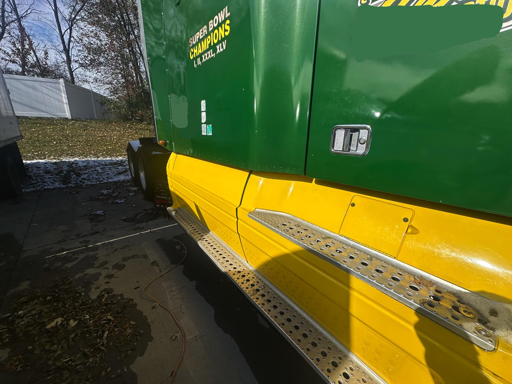 2006 FREIGHTLINER Cascadia - view 9 of 45