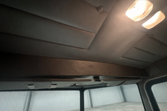 2005 PETERBILT 335 - Image 39