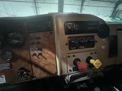 2005 PETERBILT 335 - Image 35