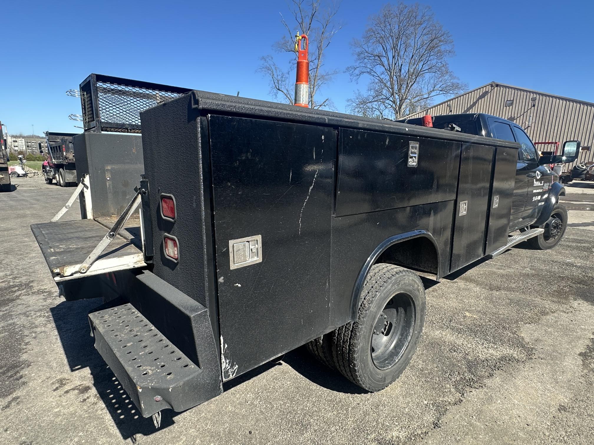 2015 DODGE 4500 - Image 6