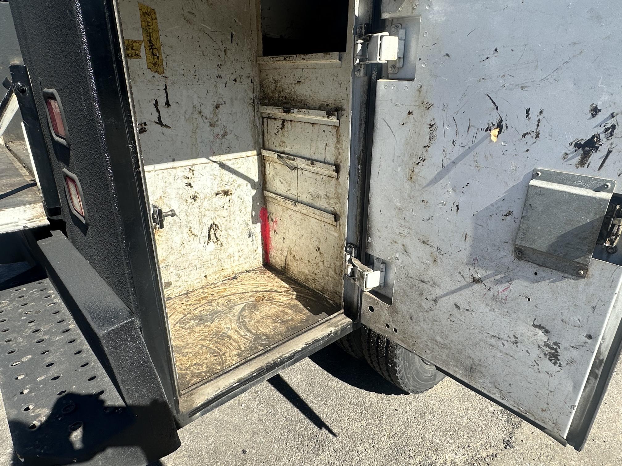 2015 DODGE 4500 - Image 23