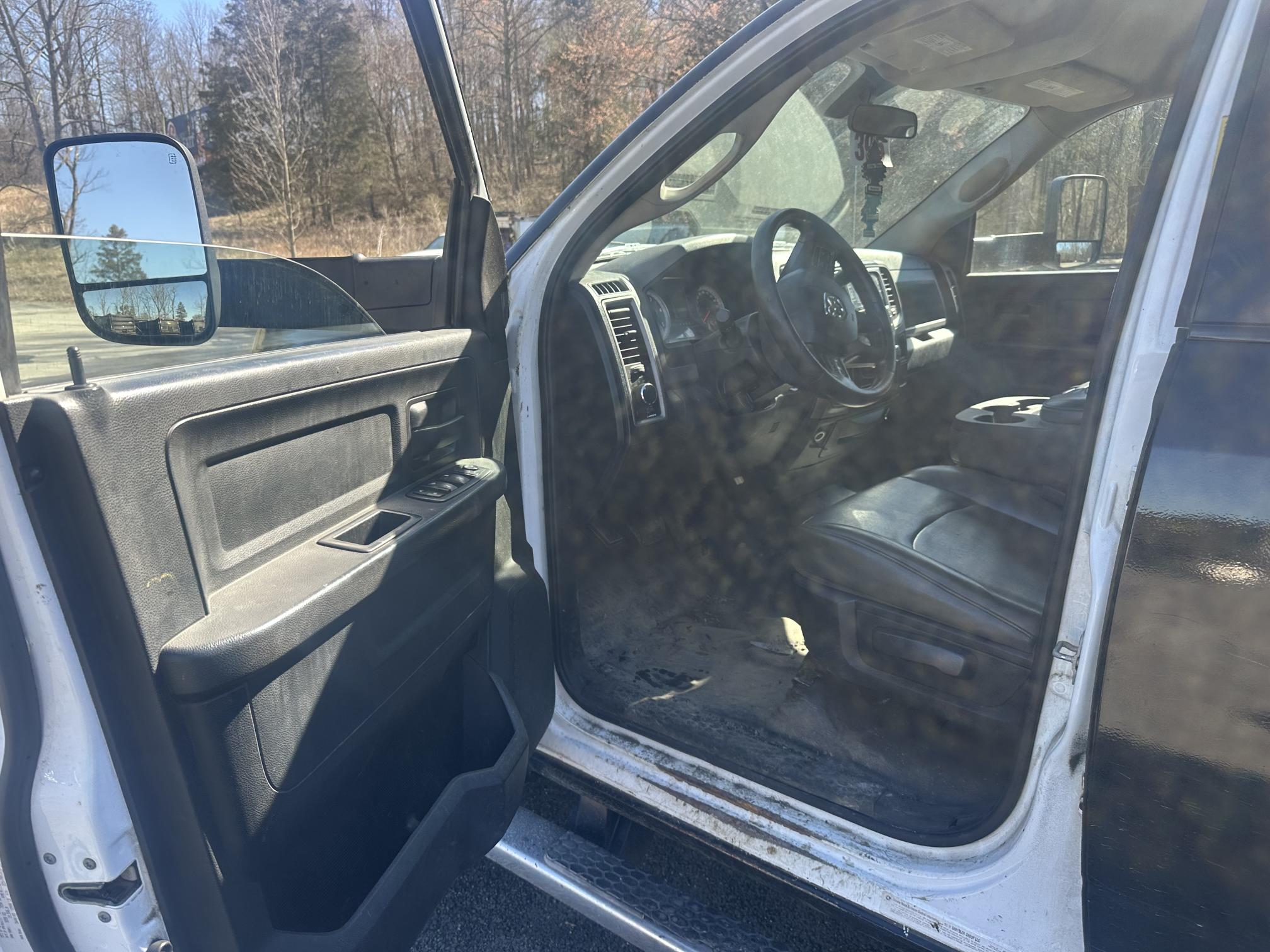 2015 DODGE 4500 - Image 34