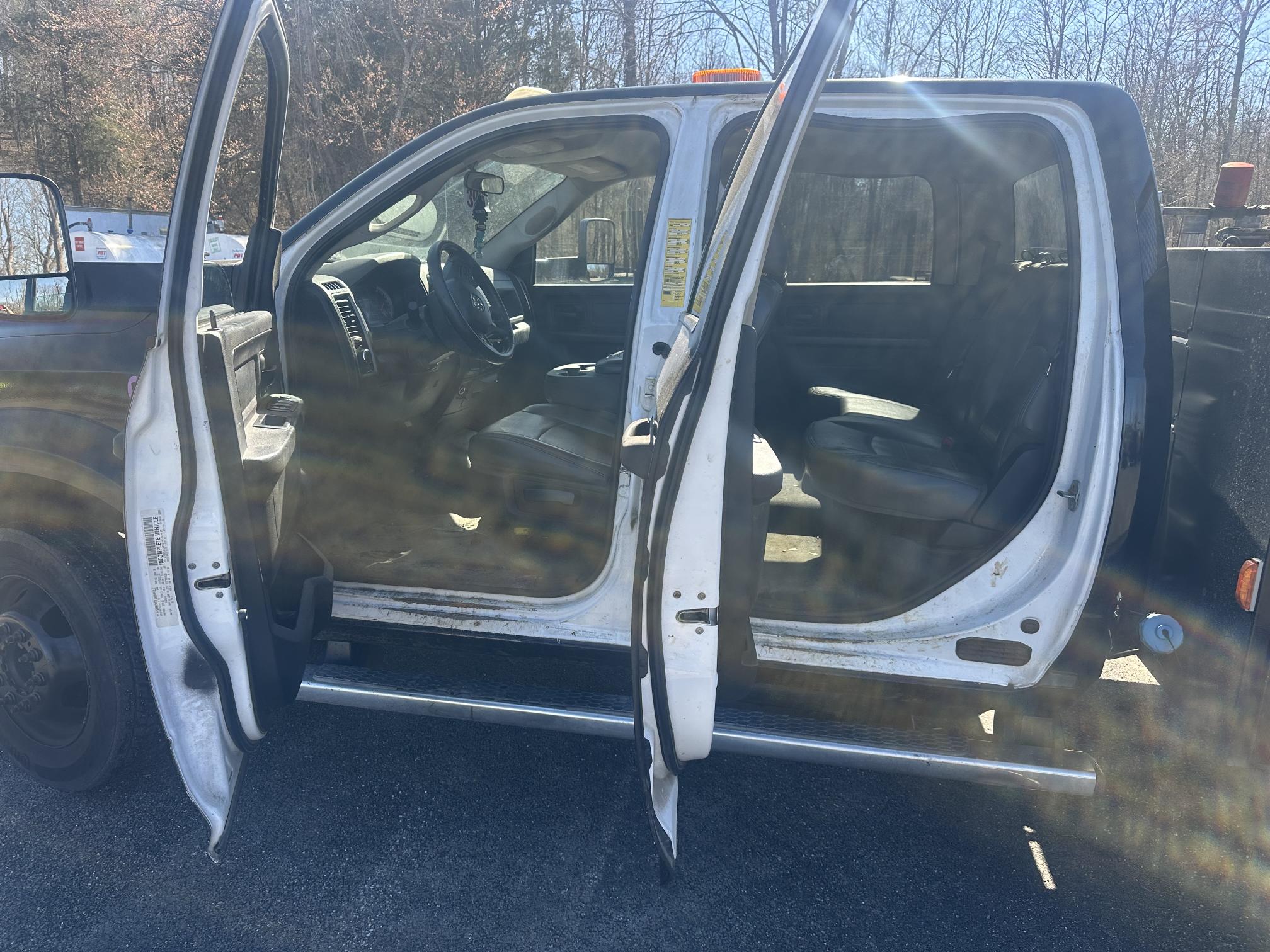 2015 DODGE 4500 - Image 35