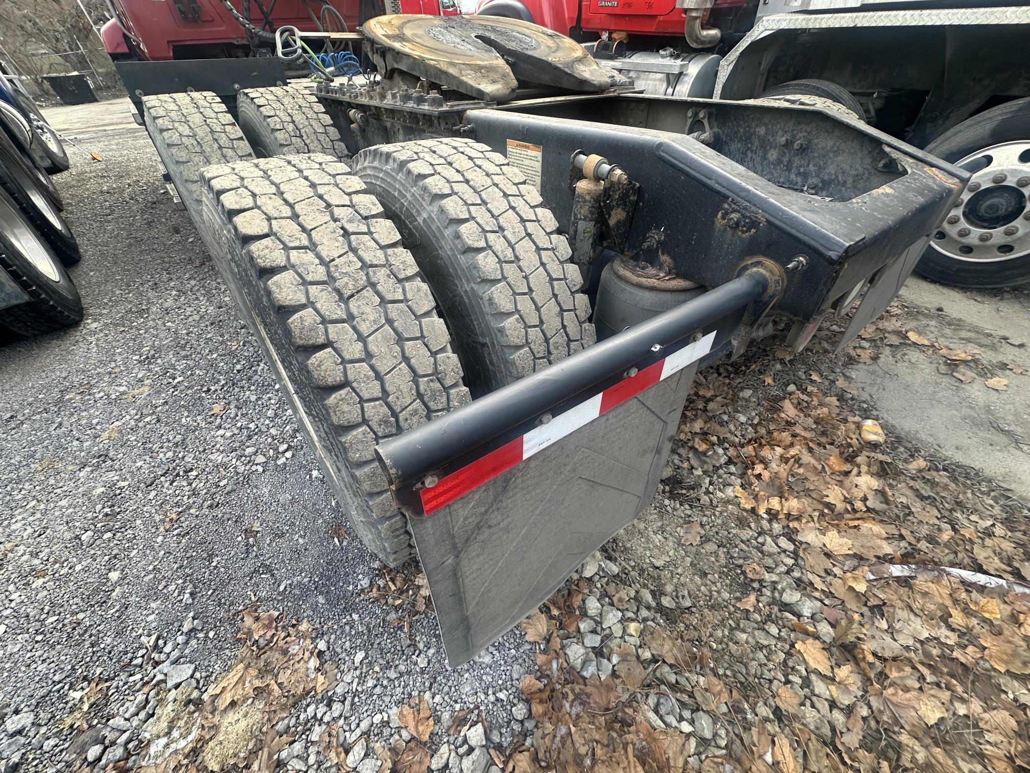 2013 MACK CXU613 - view 16 of 38