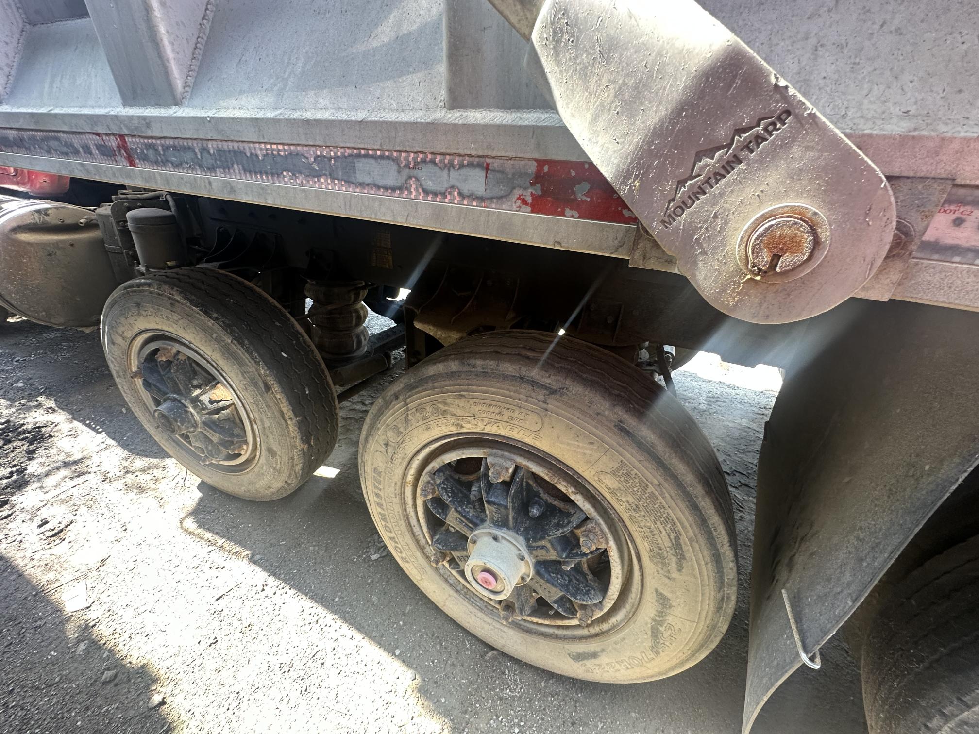 1997 MACK RD688S - view 20 of 34