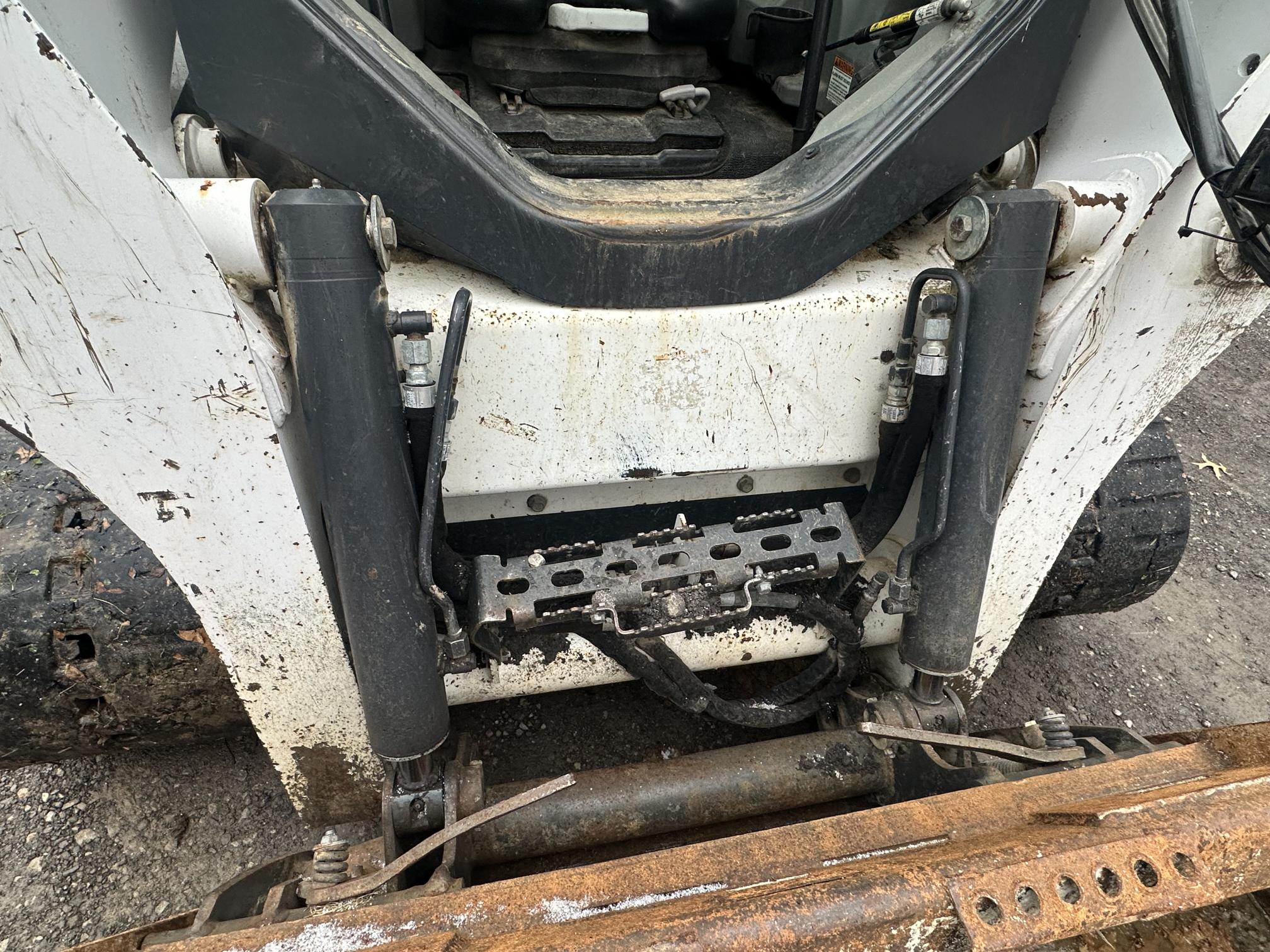 2017 BOBCAT T770 - Image 12