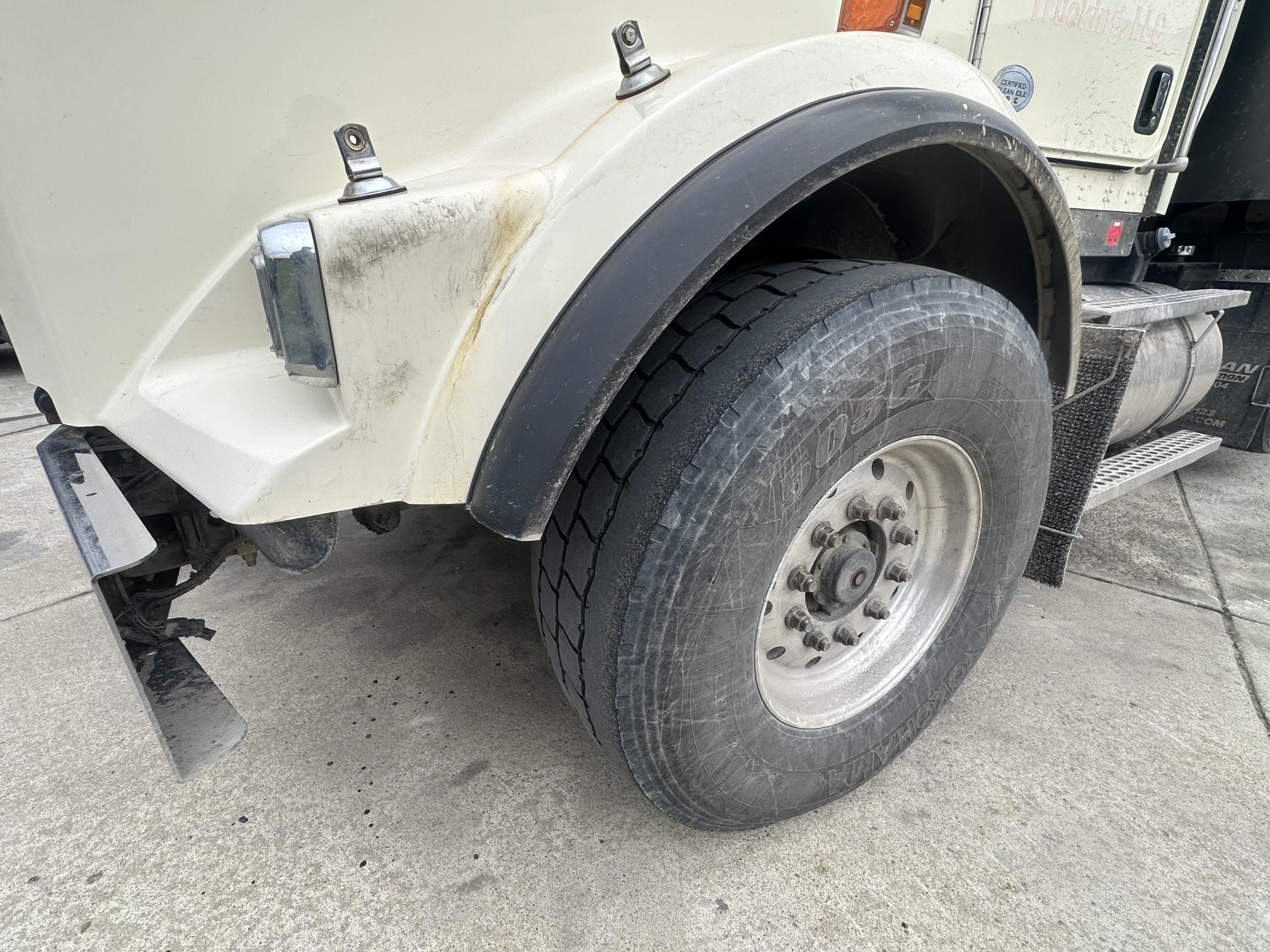 2015 KENWORTH T800 - view 12 of 47