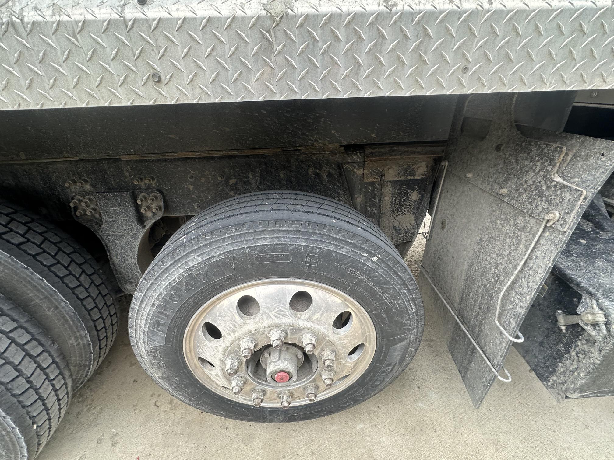 2015 KENWORTH T800 - Image 24