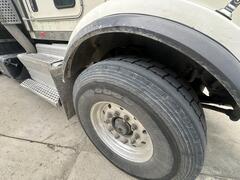 2015 KENWORTH T800 - Image 27