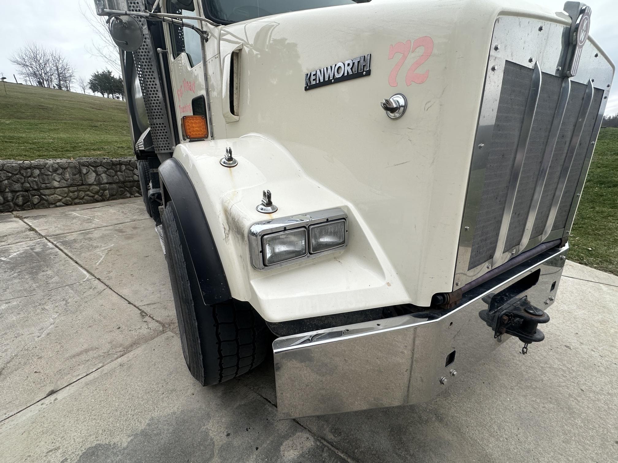 2015 KENWORTH T800 - Image 28