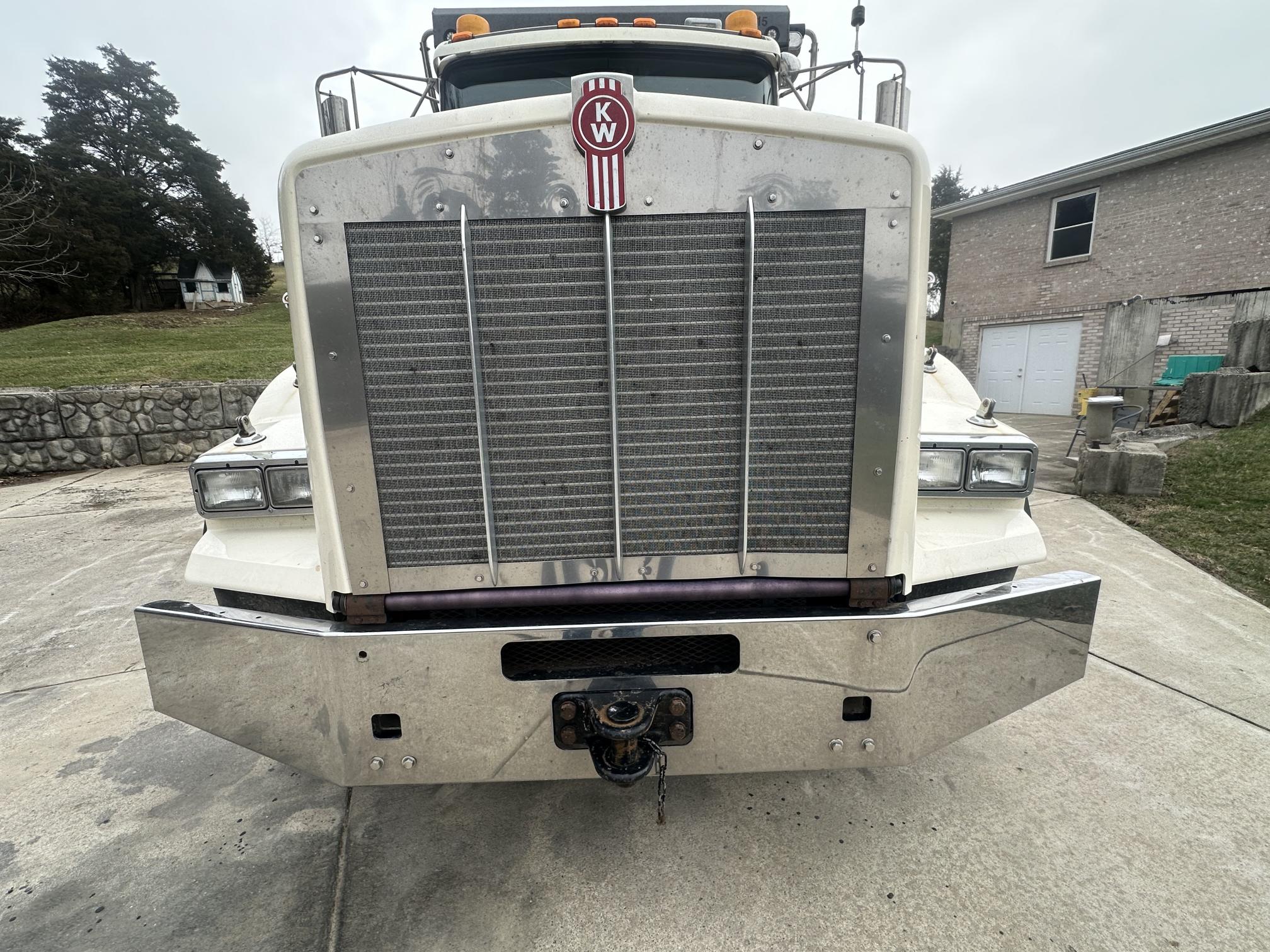 2015 KENWORTH T800 - Image 29