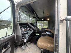 2015 KENWORTH T800 - Image 34