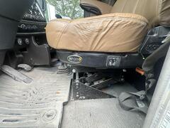 2015 KENWORTH T800 - Image 35