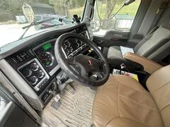 2015 KENWORTH T800 - Image 36