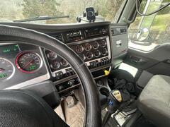 2015 KENWORTH T800 - Image 38