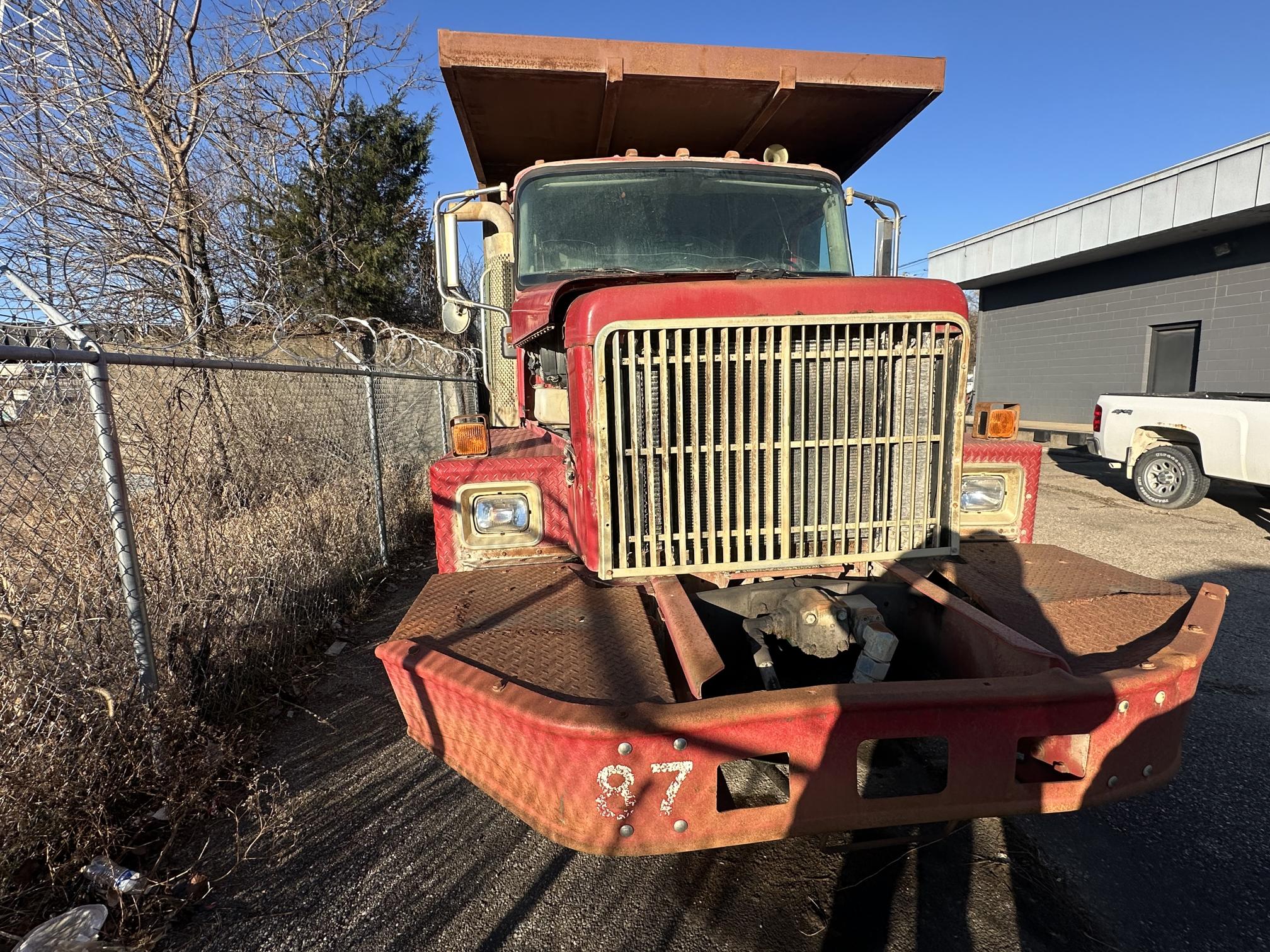 2002 INTERNATIONAL Paystar - Image 9