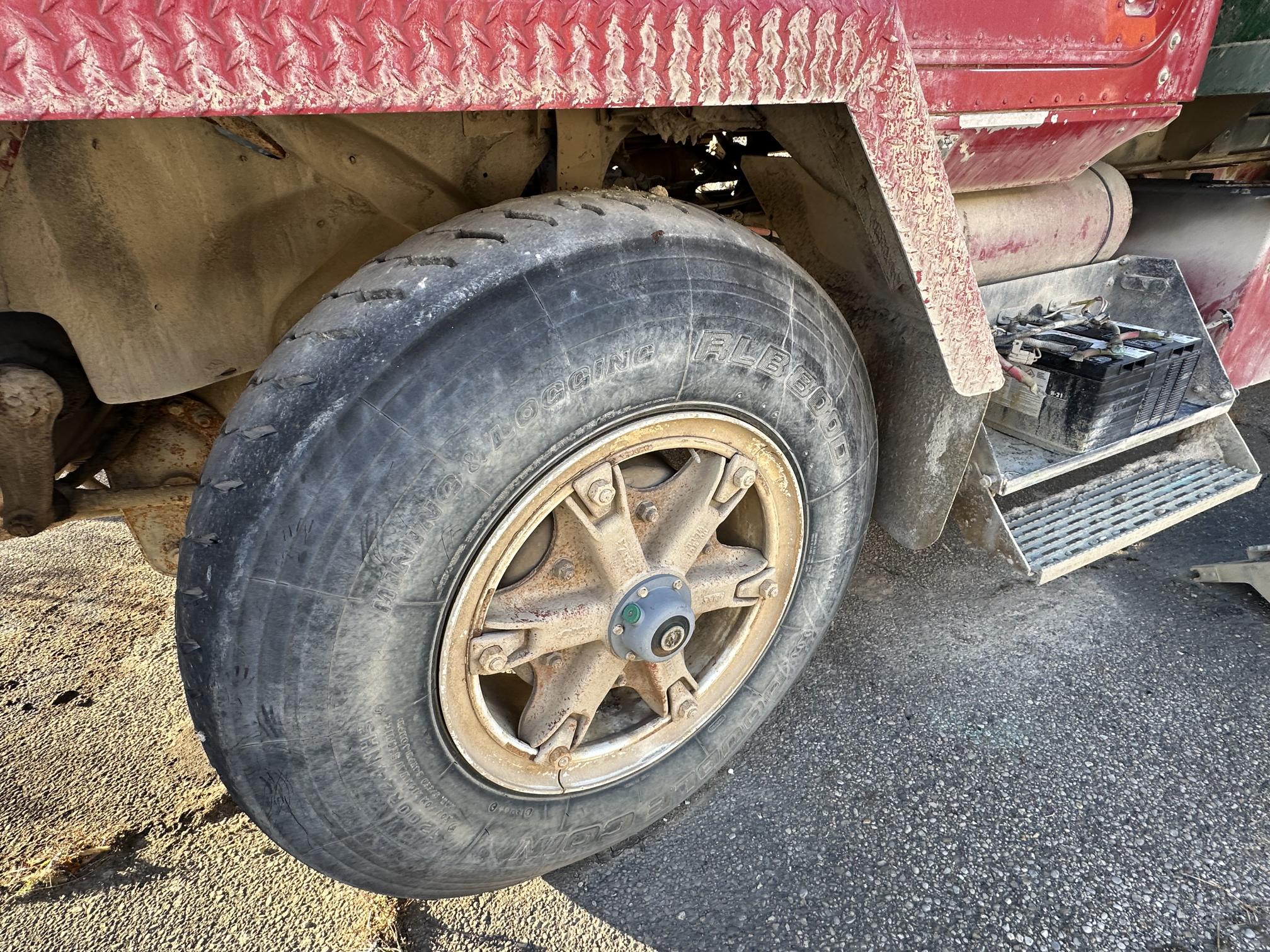 2002 INTERNATIONAL Paystar - view 12 of 36