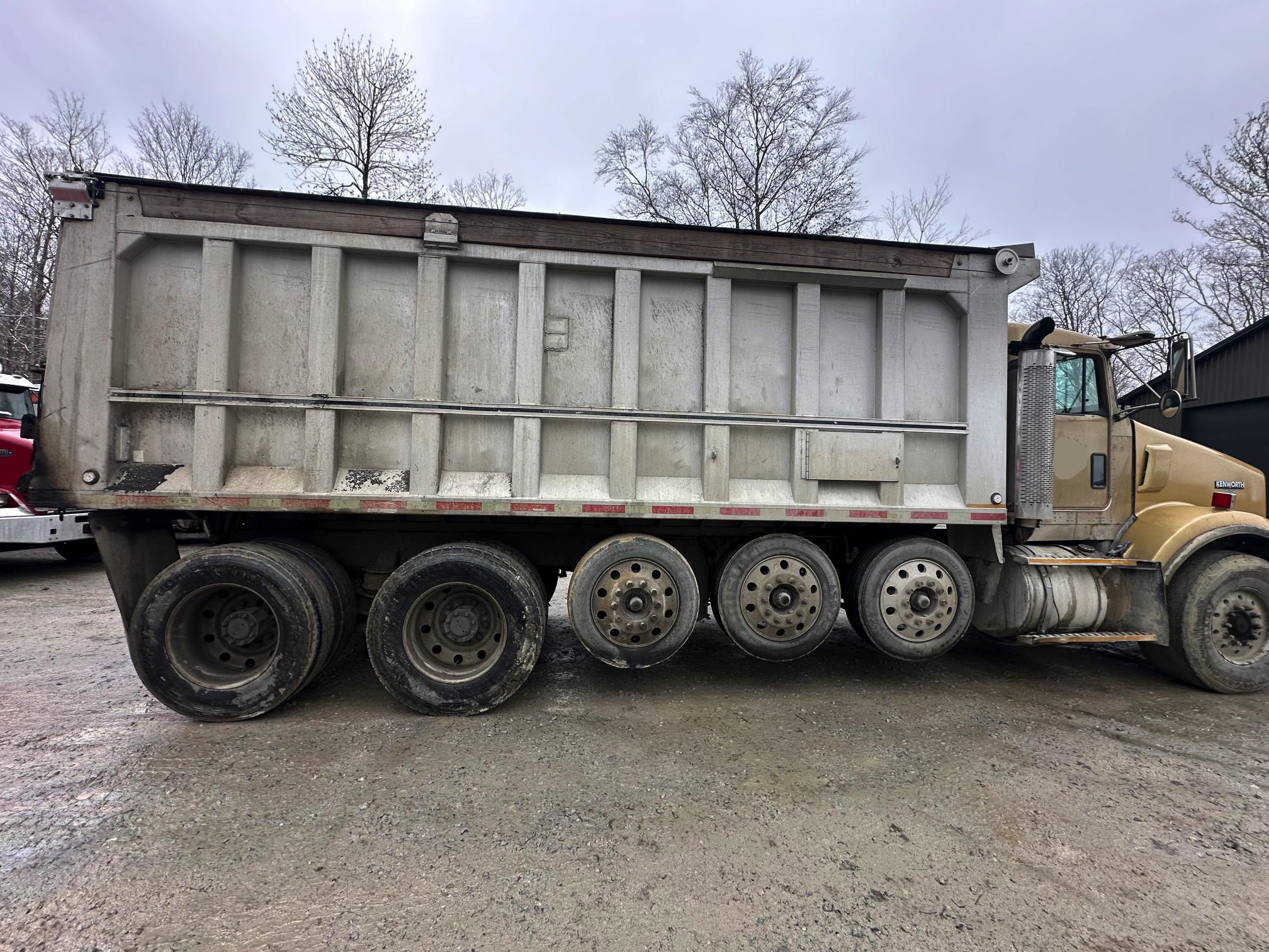 1999 KENWORTH T800 - Image 12