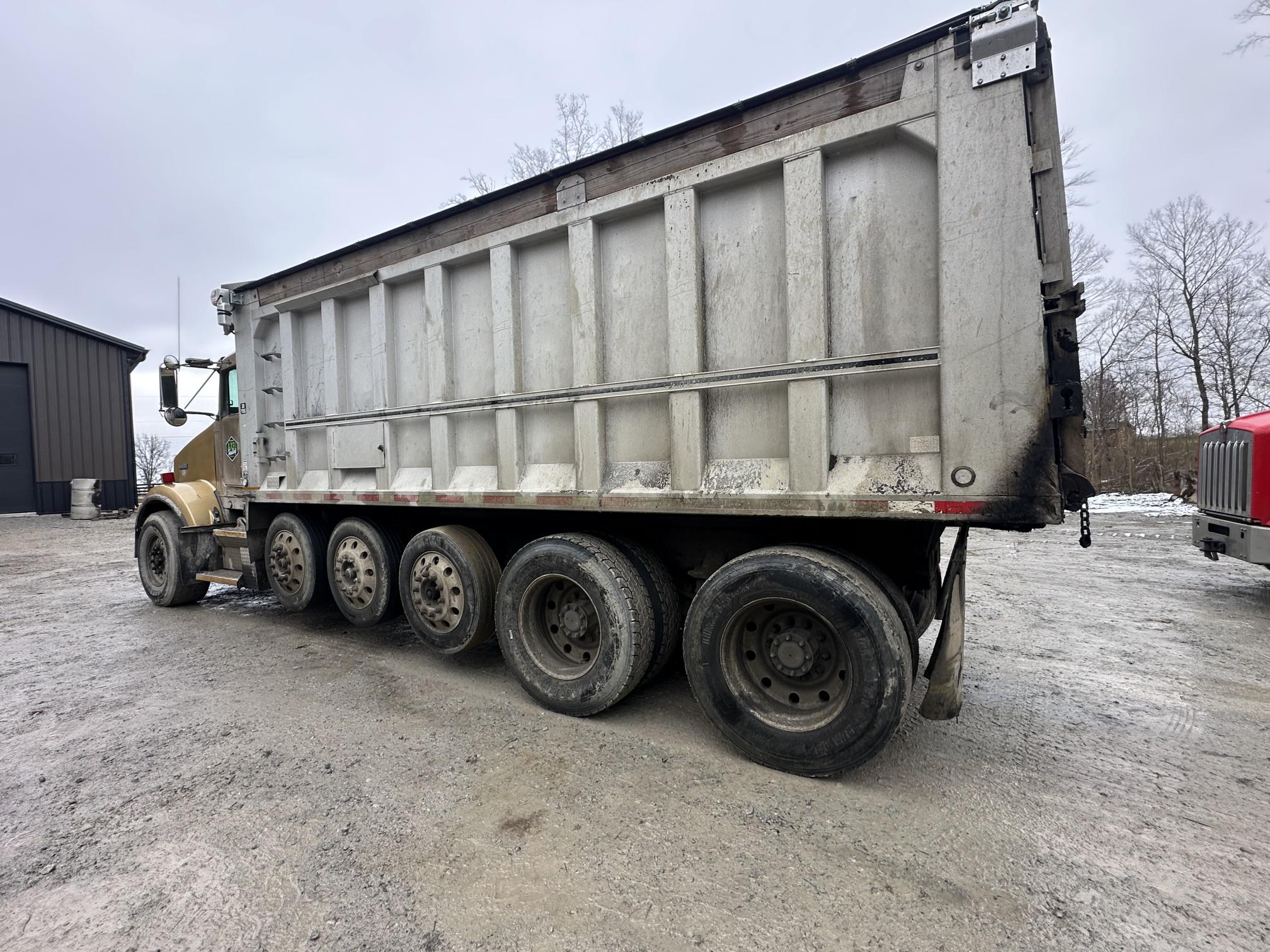 1999 KENWORTH T800 - Image 8