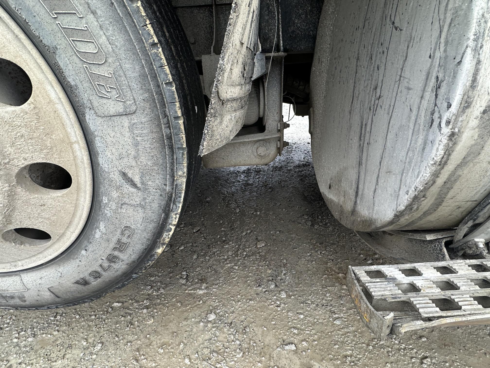 1999 KENWORTH T800 - Image 26