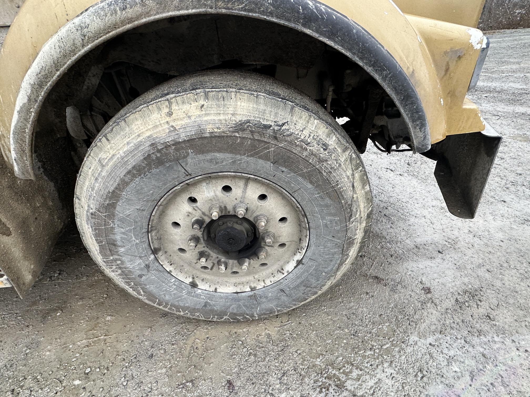 1999 KENWORTH T800 - Image 29