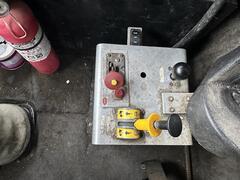 1999 KENWORTH T800 - Image 44