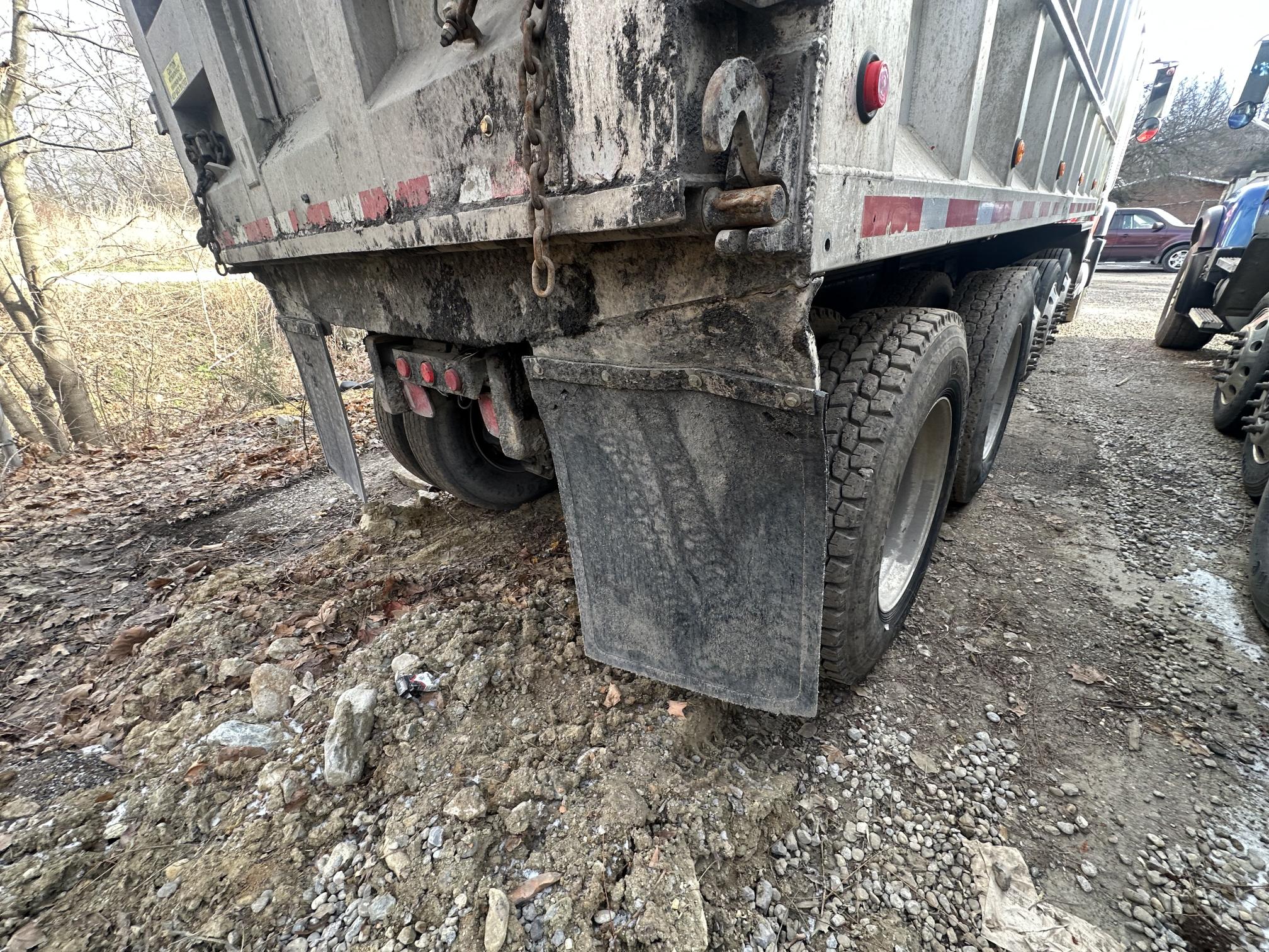 2007 MACK CV713 - Image 30