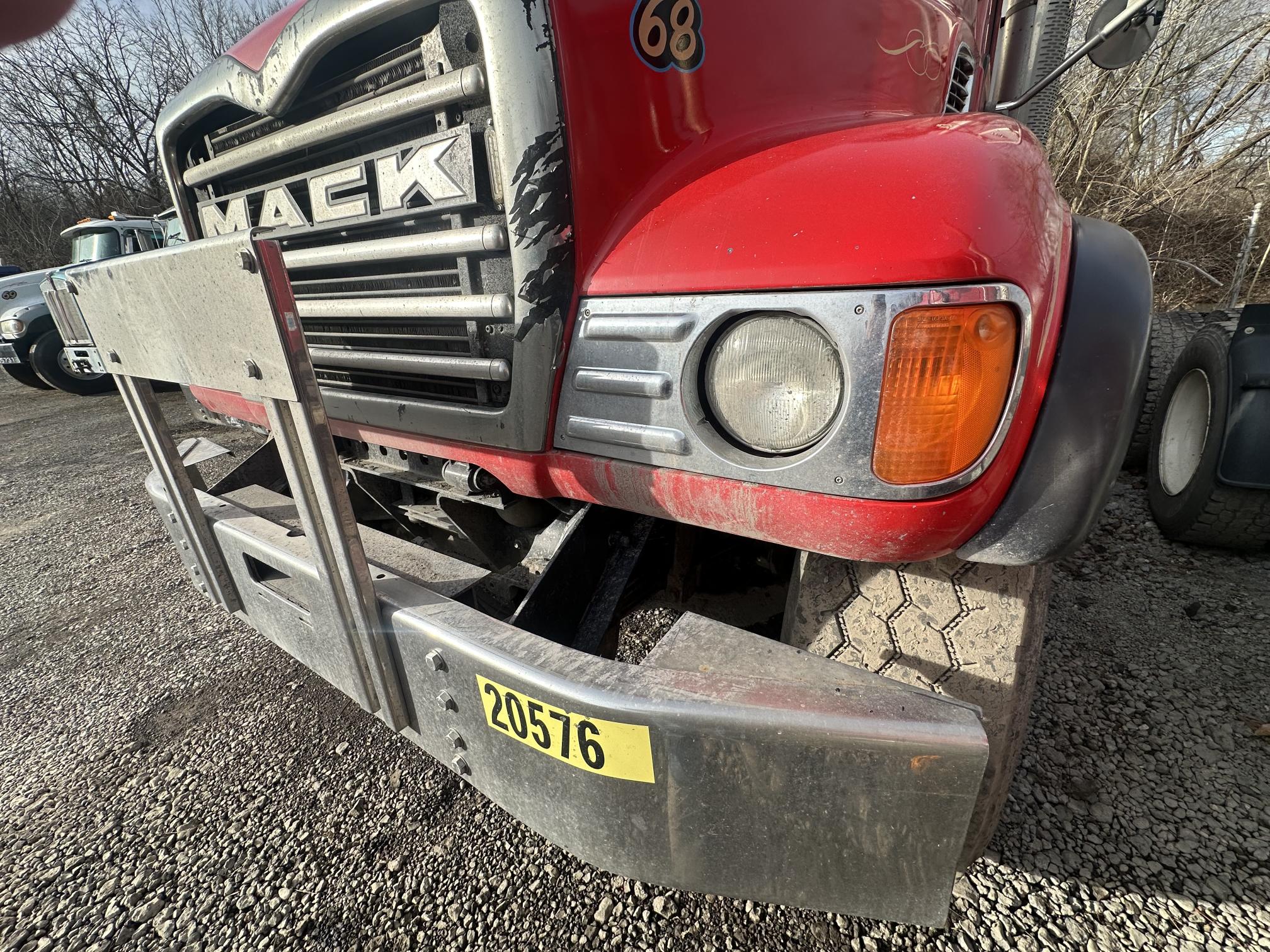 2007 MACK CV713 - Image 38