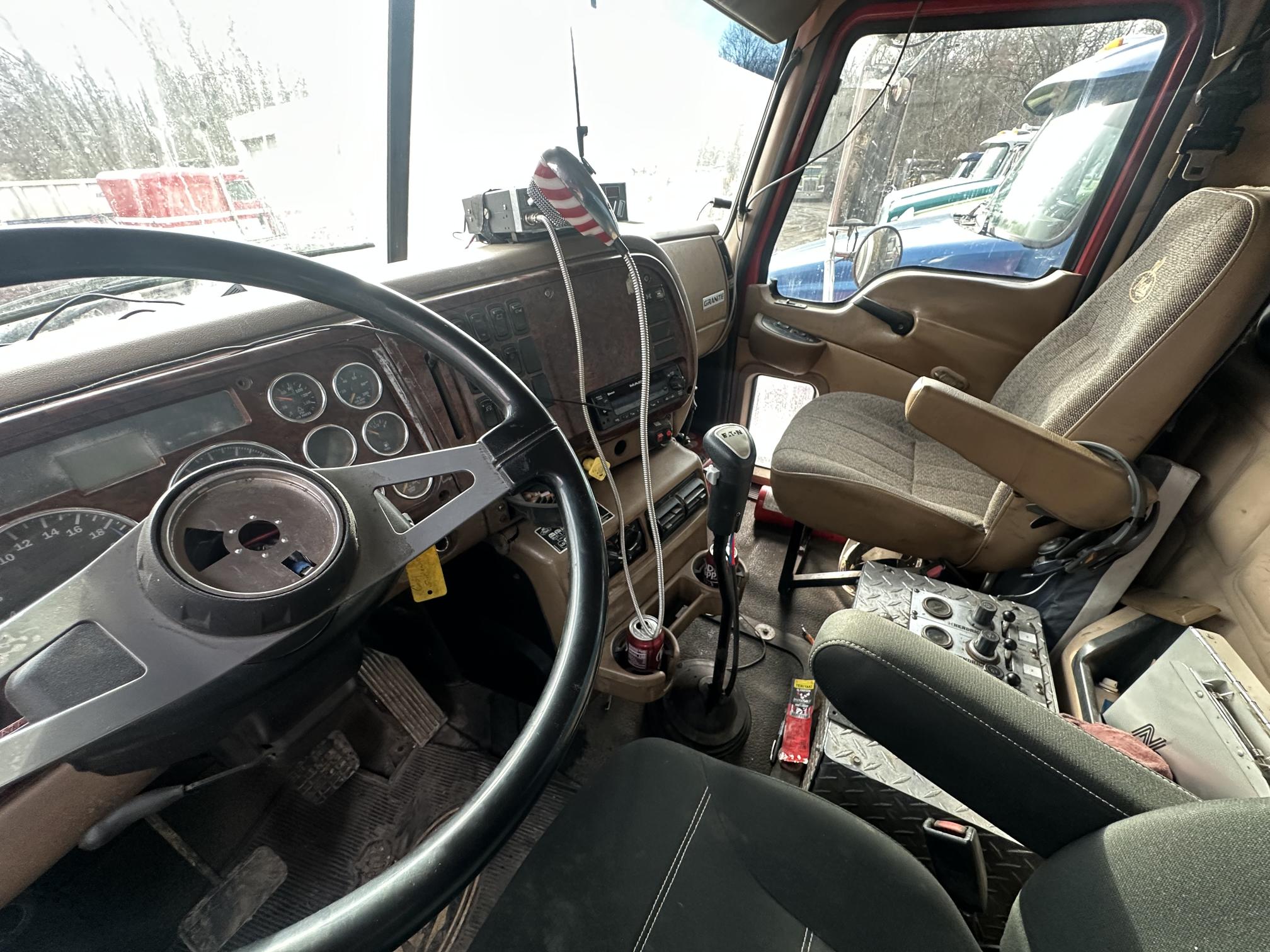 2007 MACK CV713 - Image 42