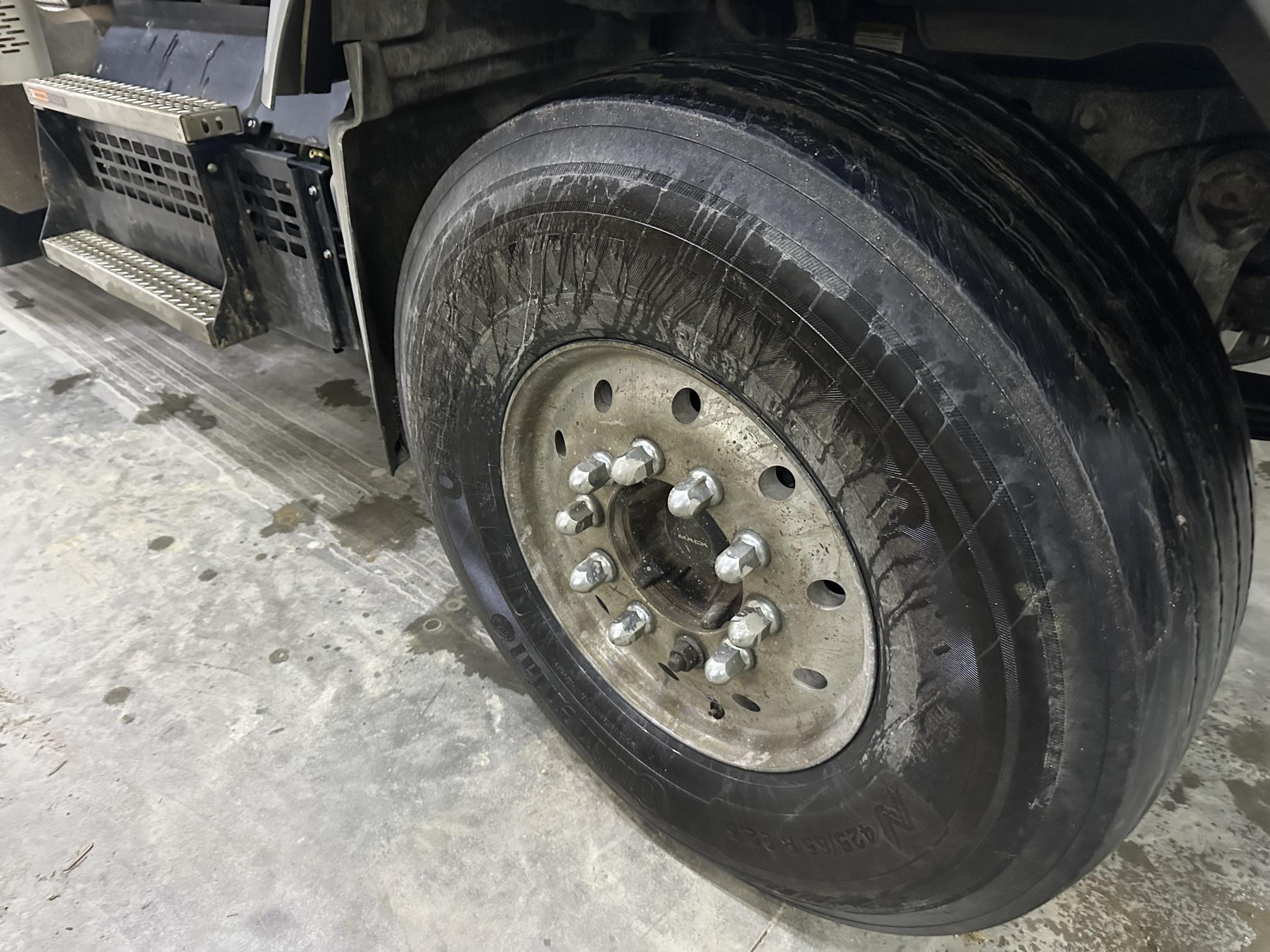 2018 MACK Granite GU713 - Image 23