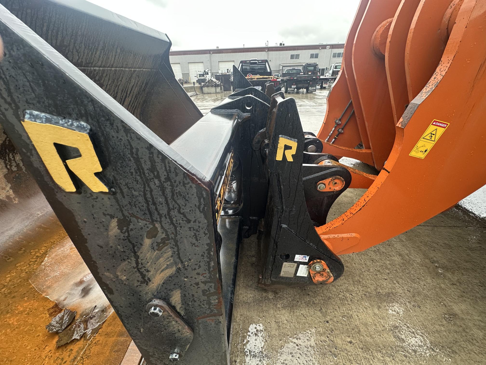 2021 HITACHI ZW370-6HC - view 12 of 42